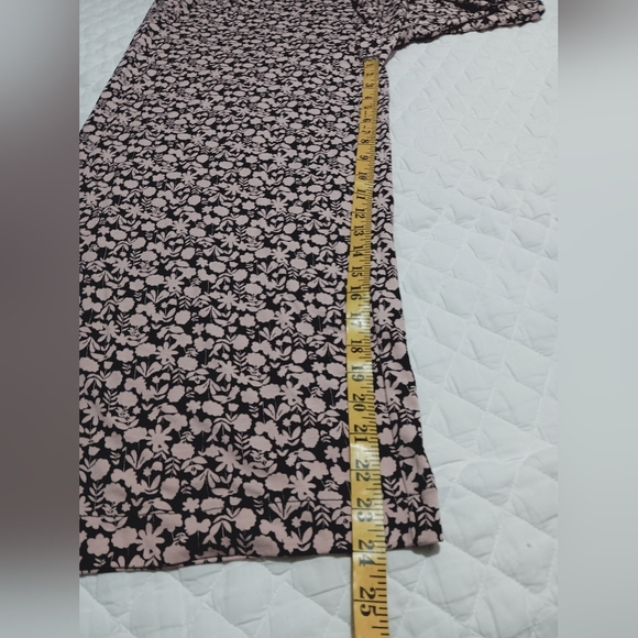 EUC Boden Jersey Jumpsuit Size 10R Black Pink Flutter Sleeve Floral Ankle Length - Picture 14 of 16